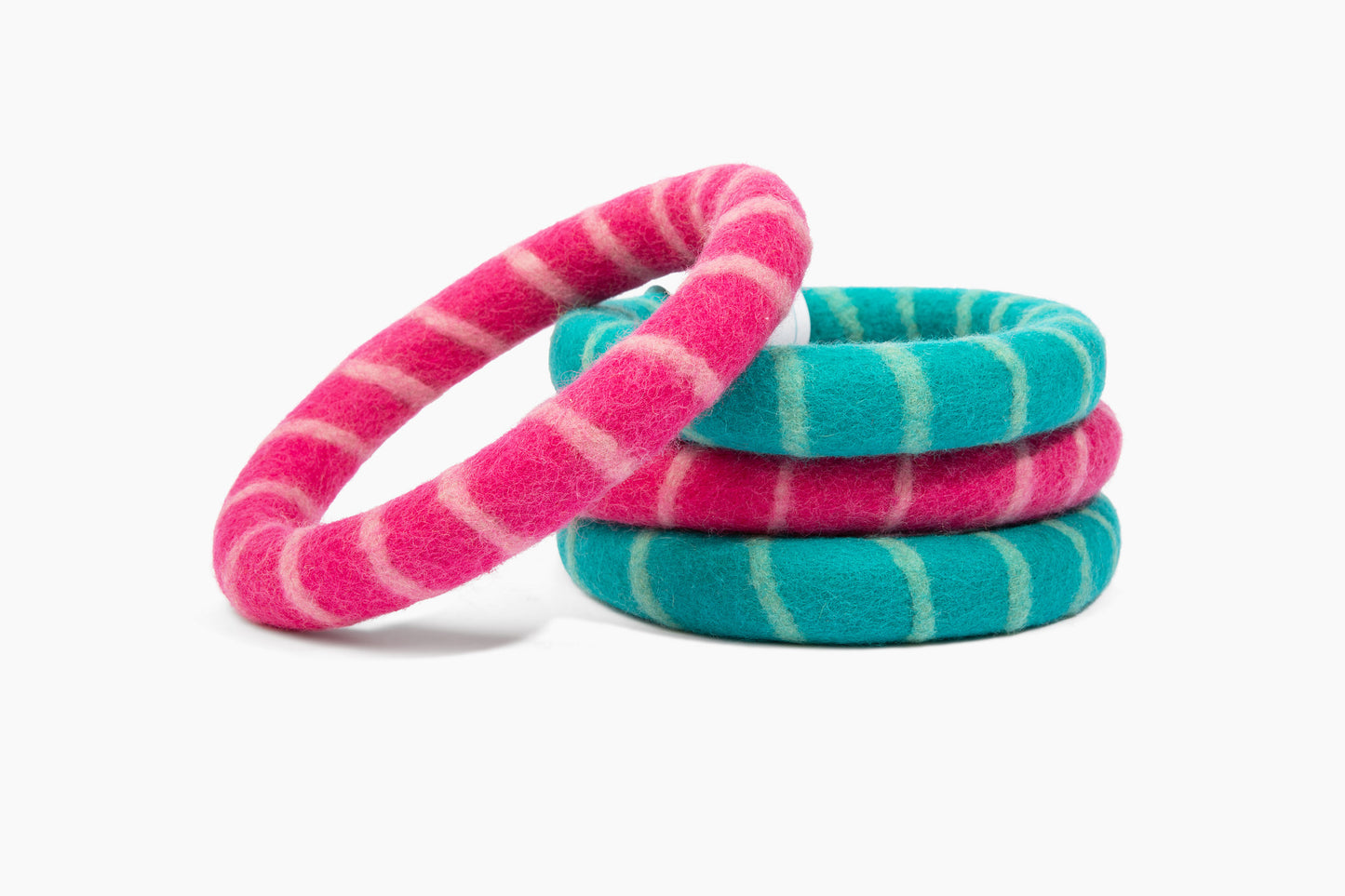 Wool tug toy