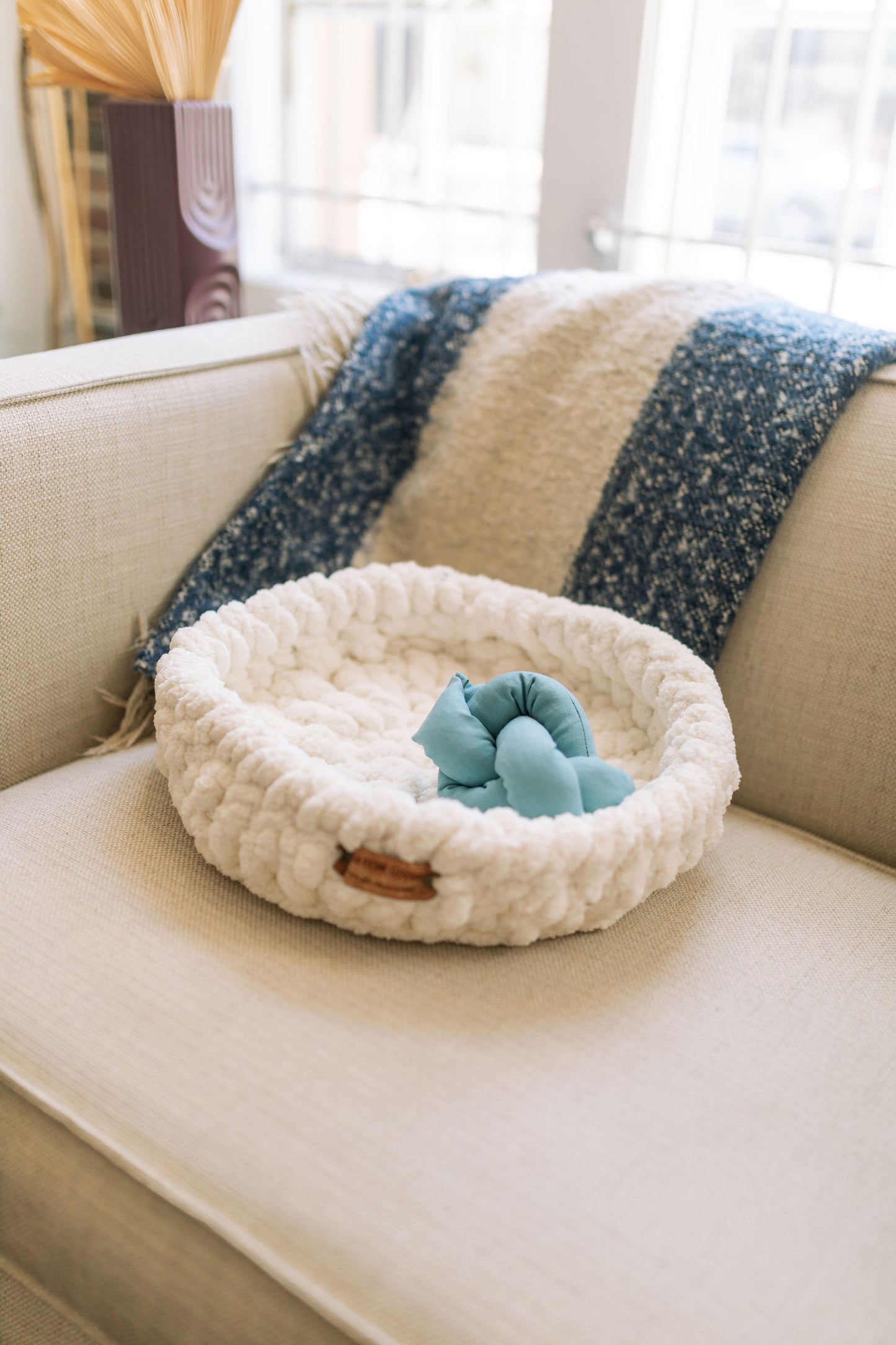 Light blue canvas puzzle toy knot
