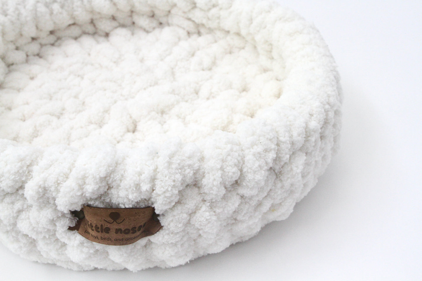 Natural white pet bed